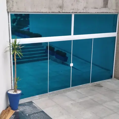Película refletiva azul