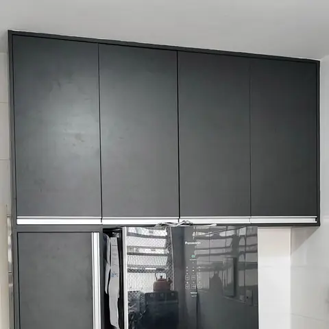 Cozinha em preto fosco